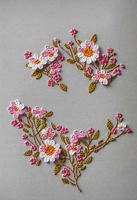 JPG 스튜디오촬영 편집이미지 꽃 나뭇잎 사람없음 실 자수 수공예 편집실사 AI포토 AI콘텐츠 식물 잎 실내 공예 CG 파일형식