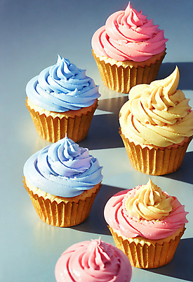 JPG 스튜디오촬영 편집이미지 빵 디저트 사람없음 컵케이크 크림 머핀 편집실사 AI포토 AI콘텐츠 음식 실내 케이크 CG 파일형식