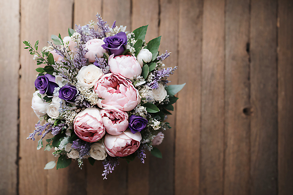 JPG 편집이미지 꽃다발 실내 사람없음 하이앵글 장미 라넌큘러스 생화 편집실사 AI포토 AI콘텐츠 꽃 뷰포인트 내부 CG 파일형식