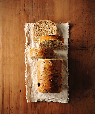 포토 JPG 스튜디오촬영 빵 사람없음 하이앵글 자르기 천 식빵 건강식 나무탁자 맛있는 국내포토 음식 뷰포인트 모션 탁자 실내 직물 파일형식