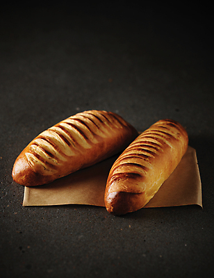 포토 JPG 스튜디오촬영 빵 사람없음 두개 바게트 종이호일 맛있는 국내포토 음식 2 실내 파일형식