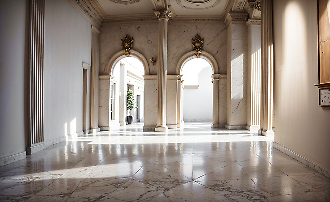 JPG 편집이미지 건축양식 실내 사람없음 건물 인테리어 문 공간 기둥 복도 디지털합성 아치 로마네스크 로마네스크양식 편집소스 편집실사 AI포토 AI콘텐츠 건축물 디자인 건축 내부 CG 파일형식