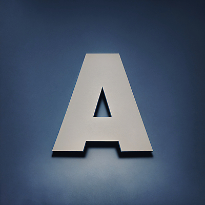 JPG 편집이미지 문자 알파벳 대문자 타이포그라피 사람없음 파란색 회색 디지털합성 A 편집소스 이미지편집 편집실사 AI컴퓨터그래픽 AI콘텐츠 영어 컬러 CG 파일형식