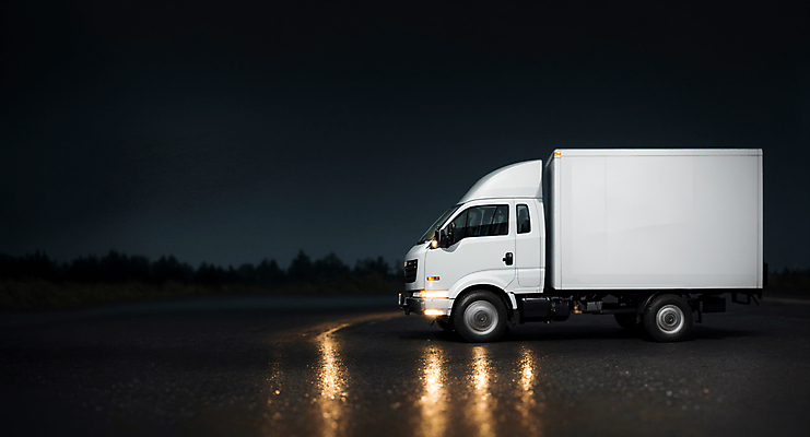 JPG 편집이미지 도로 사람없음 야외 빛 야간 배송 디지털합성 택배 물류 편집소스 새벽배송 탑차 편집실사 AI포토 AI콘텐츠 자연요소 길 교통시설 트럭 운송업 CG 파일형식