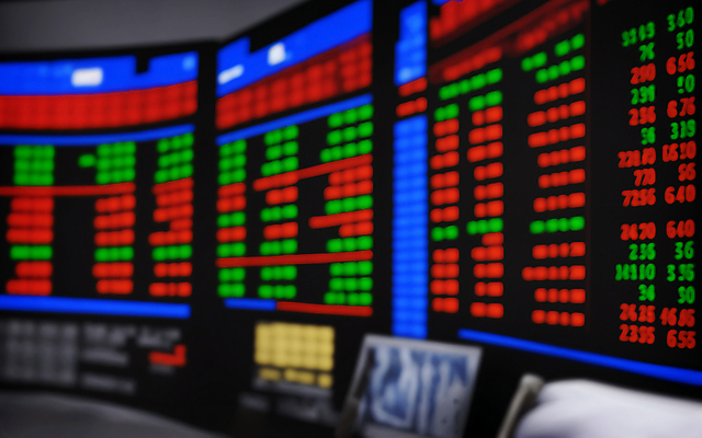 JPG 편집이미지 그래프 사람없음 금융 컬러풀 스크린 거래 증권 주식 전광판 주식거래 주식시장 증권시장 편집실사 AI포토 AI콘텐츠 컬러 경제 시장 CG 파일형식