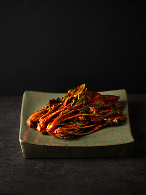 포토 JPG 접시 한식 음식 반찬 김치 사람없음 플레이팅 국내포토 식기 상차림 파일형식