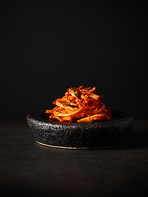 포토 JPG 접시 한식 음식 반찬 사람없음 나물 도라지 도라지무침 플레이팅 국내포토 식기 채소 상차림 무침 파일형식