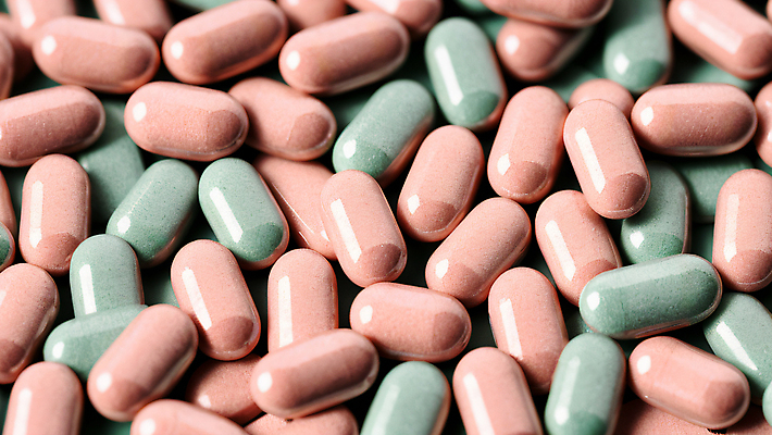 JPG 편집이미지 분홍색 사람없음 알약 약 가득함 민트색 많음 편집실사 AI포토 AI콘텐츠 컬러 컨셉 의학 CG 파일형식