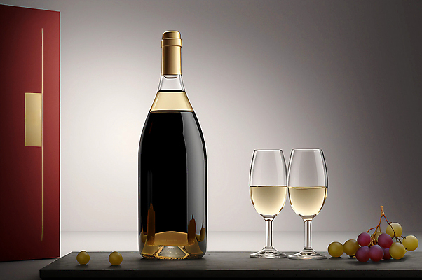 JPG 편집이미지 와인잔 포도 술병 사람없음 고급 화이트와인 와인병 디지털합성 목업 편집실사 AI포토 AI콘텐츠 컨셉 술잔 과일 병_용기 주류 와인 CG 파일형식