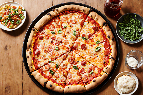 JPG 편집이미지 치즈 피자 서양음식 사람없음 배달음식 페퍼로니 페퍼로니피자 편집실사 AI포토 AI콘텐츠 음식 유제품 패스트푸드 소시지 배달 CG 파일형식