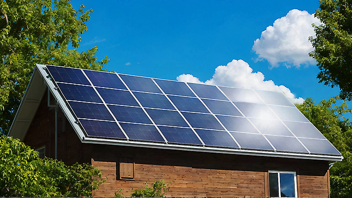 JPG 나무 구름 편집이미지 하늘 주택 사람없음 빛 햇빛 그린에너지 에코 태양에너지 집열판 재생에너지 편집실사 AI포토 AI콘텐츠 에너지의날 자연요소 식물 기념일 건물 태양 환경 에너지 CG 파일형식