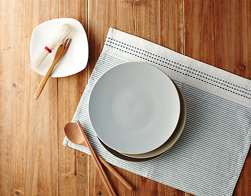 포토 JPG 접시 사람없음 하이앵글 쌓기 천 오브젝트 나무숟가락 나무젓가락 나무포크 당면 나무배경 국내포토 식기 뷰포인트 백그라운드 포크 젓가락 모션 숟가락 직물 파일형식