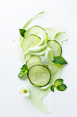 JPG 편집이미지 꽃 단면 나뭇잎 오이 사람없음 초록색 하이앵글 크림 디지털합성 슬라이스 편집소스 편집실사 AI포토 AI콘텐츠 식물 뷰포인트 컬러 잎 채소 CG 파일형식