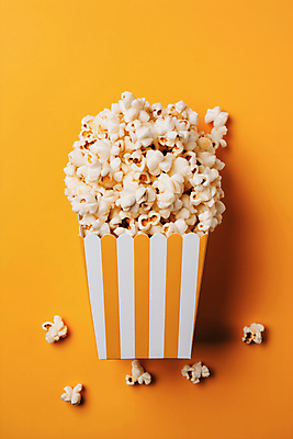 JPG 편집이미지 사람없음 하이앵글 노란색 오브젝트 팝콘 편집실사 AI포토 AI콘텐츠 뷰포인트 컬러 CG 파일형식