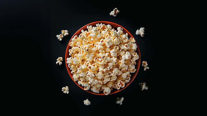 JPG 편집이미지 사람없음 하이앵글 검은색 오브젝트 담기 팝콘 편집실사 AI포토 AI콘텐츠 뷰포인트 컬러 모션 CG 파일형식