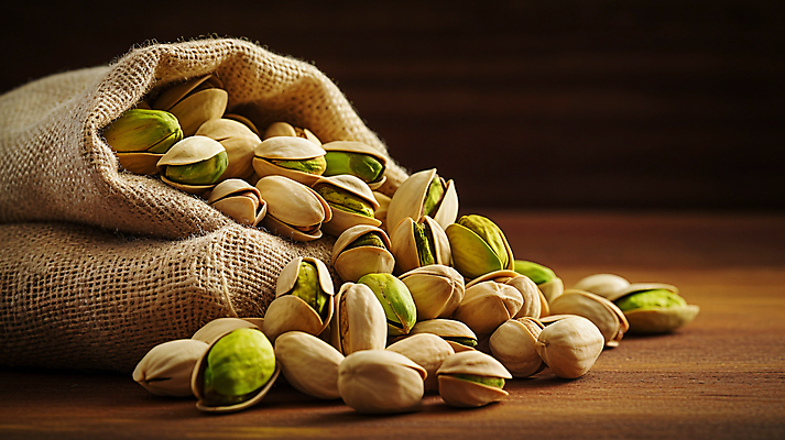 JPG 편집이미지 사람없음 갈색 견과류 디지털합성 자루 쏟아짐 피스타치오 편집소스 편집실사 AI포토 AI콘텐츠 컬러 모션 CG 파일형식