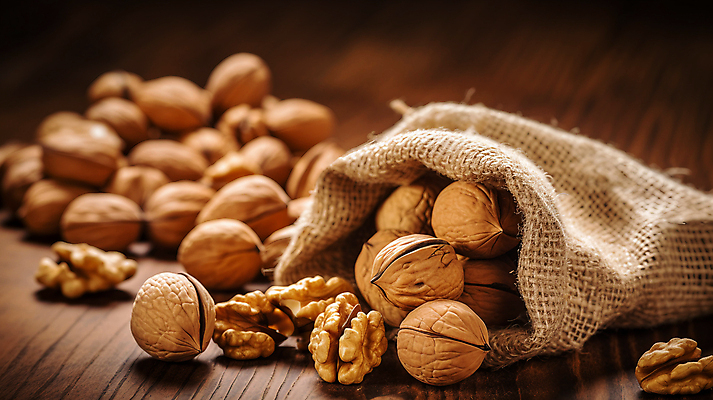 JPG 편집이미지 사람없음 갈색 견과류 디지털합성 호두 자루 쏟아짐 편집소스 편집실사 AI포토 AI콘텐츠 컬러 모션 CG 파일형식