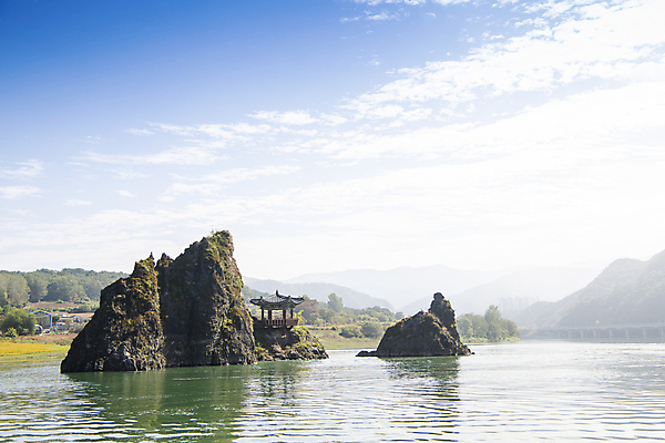 포토 JPG 구름 자연 하늘 풍경 사람없음 가을 힐링 도담삼봉 국내포토 자연요소 계절 관광지 생태계 단양 파일형식