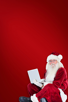 포토 JPG 해외이미지 전신 노년 남자 크리스마스 한명 옆모습 빨간색 노트북 산타클로스 타이핑 노인남자한명만 해외202004 해외포토 1 기념일 뷰포인트 컬러 사람 성인 전자제품 남자한명만 노인남자만 파일형식