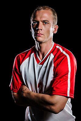 포토 JPG 해외이미지 백인 라이프스타일 응시 남자 스포츠 포즈 검은배경 한명 성인 30대 운동복 운동 팔짱 배구 배구선수 심각 성인남자한명만 해외202004 해외포토 서양인 1 시선 옷 백그라운드 컨셉 모션 운동선수 건강 사람 생활 장년 구기 검은색 남자한명만 성인남자만 파일형식