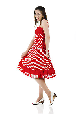 포토 JPG 해외이미지 백인 모델 1 라이프스타일 응시 드레스 옷 여자 행복 무기 얼굴 포즈 백그라운드 갈색머리 한명 사람 성인 빨간색 섹시 유행 흰색 표현 춤 우아함 싱글 고립 완벽 스타일 해외202004 관능적 해외포토 서양인 헤어스타일 시선 감정 컬러 컨셉 문화예술 생활 신체부위 파일형식