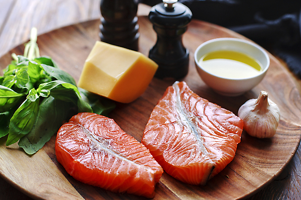 포토 JPG 해외이미지 음식 바다 분홍색 백그라운드 다이어트 오렌지 탁자 치즈 건강 어류 스테이크 요리 사람없음 목재 빨간색 주방 식사 저녁식사 수확 시골 신선 양념 정상 허브 해산물 향신료 준비 날것 소금 연어 후추 성분 바질 밀짚 훈제 내추럴 딜 송어 오메가 절임 맛있는 해외202309 해외포토 나무 식물 컬러 가구 농업 과일 재료 유제품 서양음식 수중동물 짚 향미료 파일형식