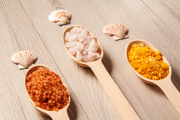 포토 JPG 해외이미지 라이프스타일 음식 바다 신체 재료 자연 휴식 건강 사람없음 목재 치료 세트 뷰티 약 갈색 노란색 상점 숟가락 스파 목욕 화장품 욕실 흰색 마사지 씻기 상품 크리스탈 오브젝트 피부관리 아로마 소금 향 아로마테라피 테라피 내추럴 돌봄 샤워실 위생관리 해외202309 해외포토 나무 컬러 컨셉 의학 모션 수저 관리 생활 청결 광석 생태계 샤워시설 파일형식