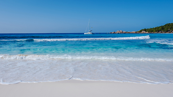 포토 JPG 해외이미지 바다 섬 여행 아프리카 하늘 휴가 손바닥 해변 사람없음 여름 파란색 뷰티 침묵 고요 일몰 신혼여행 전원 고급 휴양지 인도양 세이셸 석호 로스앤젤레스 항공촬영 드론 이국적 터키석 파라다이스 화강암 해외202309 해외포토 손 계절 나라 뷰포인트 컬러 결혼 컨셉 노을 미국 소리 장소 암석 전기에너지 보석 파일형식