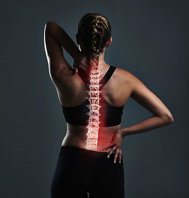 포토 JPG 해외이미지 여자 허리손 한명 성인 운동복 고통 잡기 상처 척추 성인여자한명만 강조 해외202309 해외포토 1 옷 감정 포즈 모션 뼈 사람 여자한명만 성인여자만 파일형식