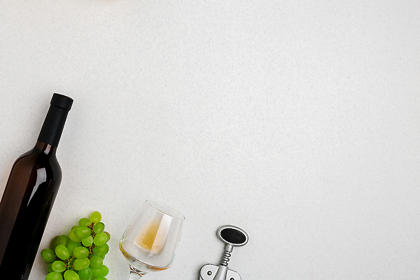 포토 JPG 해외이미지 백그라운드 와인잔 포도 사람없음 와인 축하 와인병 와인오프너 카피스페이스 해외202309 해외포토 컨셉 술잔 과일 병_용기 주류 공백 병따개 파일형식