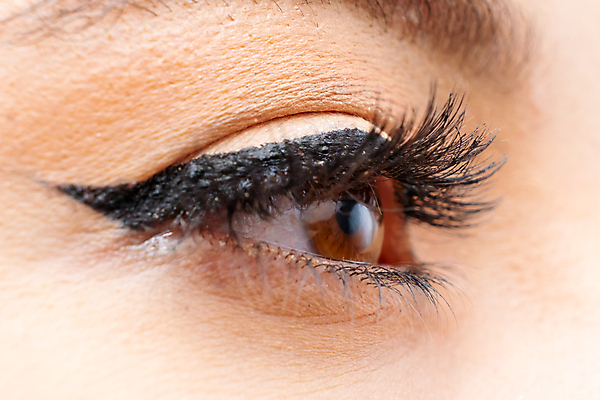 포토 JPG 해외이미지 여자 얼굴 건강 한명 치료 뷰티 화장품 화려 매끈함 눈썹 속눈썹 피부관리 마스카라 비전 아이섀도 내추럴 돌봄 아이라이너 완벽 해외202309 해외포토 1 컨셉 의학 모션 사람 신체부위 감각 파일형식