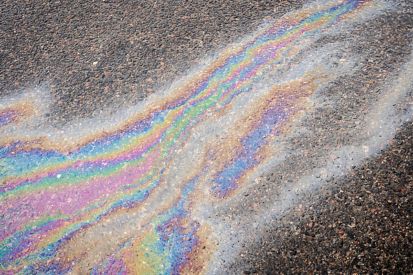 포토 JPG 해외이미지 도로 무지개 자동차 거리 사람없음 물 얼룩 액체 휘발유 석유 주차 질감 웅덩이 연료 가스 쏟아짐 짐차 제비 땅바닥 화학물질 유체 해외202309 해외포토 자연요소 길 육상교통 교통시설 모션 조류 바닥 화학 파일형식