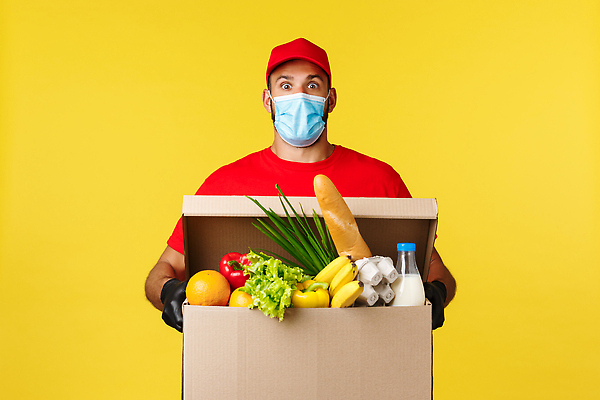 포토 JPG 해외이미지 잡화 남자 음식 백그라운드 티셔츠 유니폼 인터넷 채소 과일 비즈니스 교통시설 노동자 주택 한명 빨간색 쇼핑 상자 사무실 노란색 식당 업무 바이러스 배달원 보호 종업원 고객 서비스 테이크아웃 패키지 질서 캡모자 코로나바이러스 해외202309 해외포토 직업 모자_잡화 1 옷 컬러 교통 컨셉 셔츠 사람 건물 상점 예절 작업 시설 파일형식