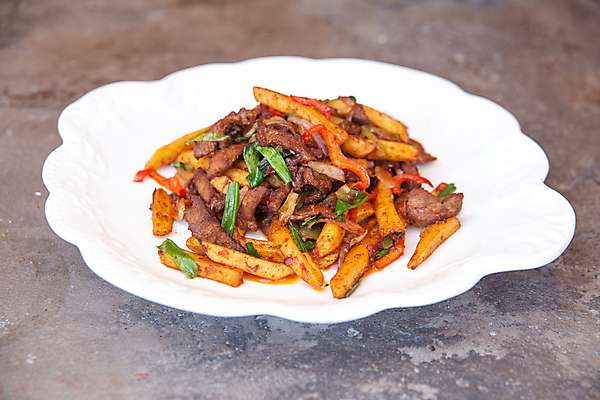 포토 JPG 해외이미지 접시 음식 조각 백그라운드 토마토 채소 재료 탁자 건강 마늘 육류 스테이크 요리 사람없음 목재 초록색 식당 식사 저녁식사 소고기 튀김 흰색 시골 신선 뜨거움 맛 그릴 굽기 먹기 허브 향신료 메뉴 후추 로즈메리 점심식사 맛있는 해외202309 해외포토 나무 식물 식기 컬러 가구 컨셉 식재료 모션 주방용품 서양음식 상점 구이 향미료 파일형식