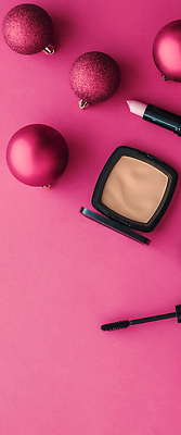 포토 JPG 해외이미지 분홍색 사람없음 하이앵글 화장품 오브젝트 오너먼트 카피스페이스 해외202309 해외포토 뷰포인트 컬러 크리스마스장식 뷰티 공백 파일형식