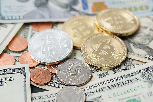 포토 JPG 해외이미지 백그라운드 컨셉 지폐 돈 인터넷 비즈니스 성공 사람없음 금융 경제 달러 디지털 동전 웹 유로 성장 시장 재산 황금 암호 발굴 심볼 사인 무역 투자 상업 전자 토막 계산서 매각 가상 해외202309 해외포토 산업 파일형식