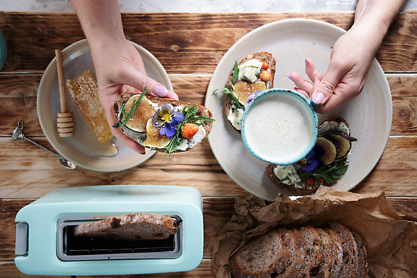 포토 JPG 해외이미지 전통 음식 빵 백그라운드 다이어트 토마토 채소 방울토마토 치즈 샌드위치 건강 육류 요리 사람없음 목재 빨간색 초록색 식사 저녁식사 이탈리아 튀김 신선 맛 아침식사 지중해 카나페 브런치 토스트 레시피 모음 꿀 건강식 무화과 점심식사 모짜렐라치즈 뷔페 브루스케타 채식주의자 핸드메이드 맛있는 리코타치즈 해외202309 해외포토 나무 유럽 바다 컬러 컨셉 과일 식재료 재료 유제품 서양음식 채식 파일형식