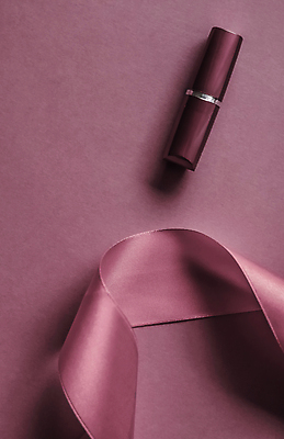 포토 JPG 해외이미지 리본 사람없음 뷰티 보라색 화장품 립스틱 오브젝트 해외202309 해외포토 컬러 파일형식