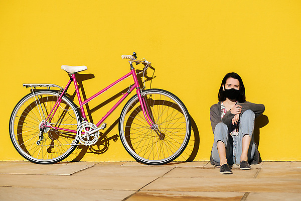 포토 JPG 해외이미지 라이프스타일 웰빙 여자 벽 교통시설 청소년 휴식 건강 가면 한명 안전 사람 앉기 10대 가로 청춘 노란색 유행 환경 자전거 활발 자유 수확 도시 오염 클래식 보호 에코 생태계 복고 순환 해결 유지 기후변화 생태학 카피스페이스 해외202309 해외포토 1 교육 컬러 교통 컨셉 농업 모션 날씨 생활 바이크 공백 변화 시설 파일형식