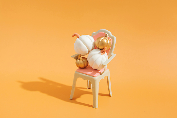 포토 JPG 해외이미지 식물 디자인 계절 백그라운드 컨셉 의자 오렌지 자연 호박 미술 사람없음 장식 컬러풀 뷰티 농장 유행 자전거 할로윈 수확 흰색 신선 황금 추수감사절 정물화 미니멀리스트 미니멀 해외202309 해외포토 기독교 컬러 가구 농업 채소 과일 문화예술 바이크 그림 생태계 파일형식