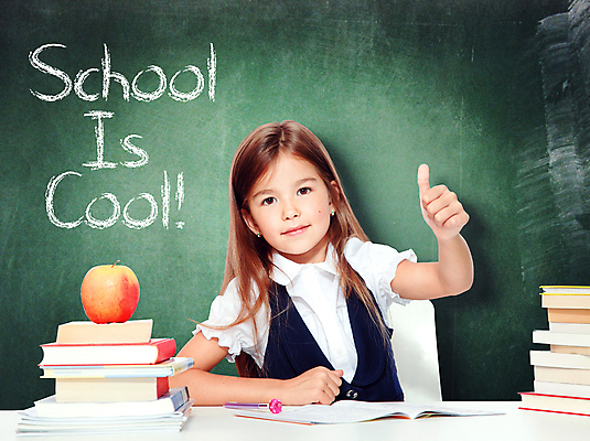 포토 JPG 해외이미지 학생 손 응시 여학생 여자 교육 행복 어린이 교실 학교 성공 한명 미소 웃음 10대 책 학습 스터디 기쁨 엄지손가락 사인 대학교 긍정 보여주기 승인 초보 해외202309 해외포토 1 시선 감정 컨셉 손가락 모션 청소년 표정 사람 신체부위 파일형식