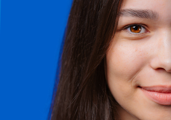 포토 JPG 해외이미지 백인 모델 응시 여자 행복 감정 얼굴 자연 실내 한명 사람 동양인 성인 뷰티 유행 표현 피부 스킨케어 동쪽 내추럴 돌봄 우크라이나 카피스페이스 해외202309 해외포토 서양인 1 시선 유럽 모션 인종 내부 신체부위 공백 방향 생태계 파일형식