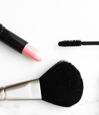 포토 JPG 해외이미지 백그라운드 사람없음 립스틱 고급 마스카라 대리석 메이크업브러쉬 해외202309 해외포토 컨셉 재료 화장품 붓 파일형식