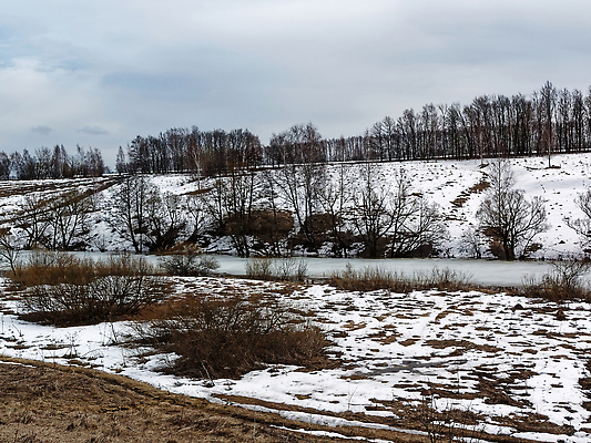 포토 JPG 해외이미지 나무 계절 컬러 여행 백그라운드 자연 하늘 휴식 사람없음 야외 건물 목재 장식 초록색 물 파란색 빛 강 컬러풀 뷰티 반사 교회 일몰 봄 거울 흐름 신선 도시 개울 저녁 숲 작음 속도 질감 러시아 라일락 내추럴 러시아인 현재 해외202309 해외포토 자연요소 서양인 식물 건축물 꽃 유럽 컨셉 재료 종교건축 노을 야간 크기 생태계 파일형식