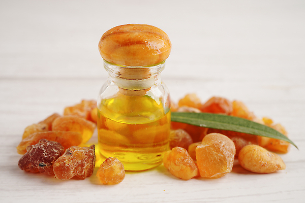 포토 JPG 해외이미지 사람없음 쌓기 향수 향 아로마테라피 오일병 유향 해외202309 해외포토 모션 화장품 향료 테라피 파일형식