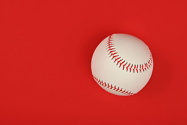 포토 JPG 해외이미지 템플릿 1 스포츠 백그라운드 공 새로움 사람없음 빨간색 우주 야구 흰색 플랫 닫기 정상 위험 위협 땀 각도 위치 항공촬영 목록 해외202309 해외포토 뷰포인트 컬러 컨셉 모션 구기 파일형식