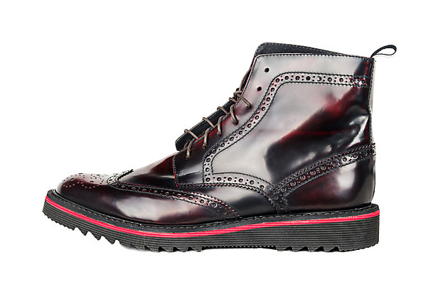 포토 JPG 해외이미지 디자인 커플 드레스 옷 남자 백그라운드 신발 비즈니스 새로움 사람 사람없음 빨간색 빛 사무실 뷰티 유행 흰색 쌍 클래식 고급 우아함 가죽 오브젝트 고립 양발 운동화끈 정중 스타일 해외202309 해외포토 컬러 컨셉 관계 끈 파일형식