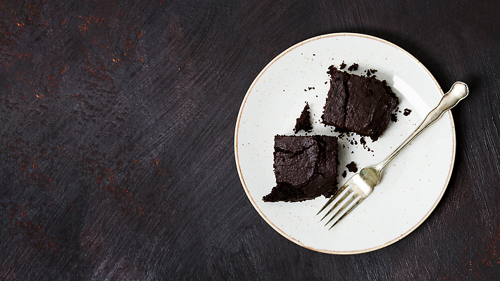 포토 JPG 해외이미지 1 접시 음식 조각 백그라운드 디저트 주택 요리 서기 사람없음 컵 갈색 파티 케이크 초콜릿 어둠 빵집 흰색 축하 대접 신선 원형 생일 달콤 설탕 자르기 굽기 크림 칼로리 반대 고립 오리지널 특별함 페스츄리 핸드메이드 카피스페이스 프로스팅 맛있는 버터크림 해외202309 해외포토 도형 식기 기념일 빵 컬러 컨셉 모션 이벤트 건물 상점 공백 맛 구이 제빵 파일형식