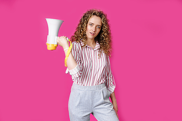 포토 JPG 해외이미지 모델 직업 여자 감정 컨셉 비즈니스 사업가 성공 노동자 말하기 한명 사람 10대 확성기 외침 표현 비즈니스우먼 자신감 발표 메시지 뉴스 우아함 볼륨 대표 싱글 경영자 리더 방송 시끄러움 일반 목소리 소통 고립 비명 주목 항의 해외202309 해외포토 1 모션 청소년 소리 직장인 파일형식