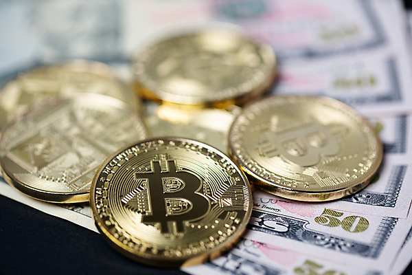 포토 JPG 해외이미지 지폐 사람없음 달러 동전 주식 투자 가상화폐 해외202309 해외포토 돈 비즈니스 금융 파일형식